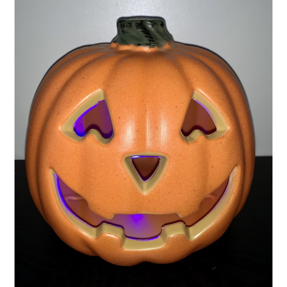 vintage pumpkin blow mold light up battery operated 7.75" tall - Picture 9 of 9